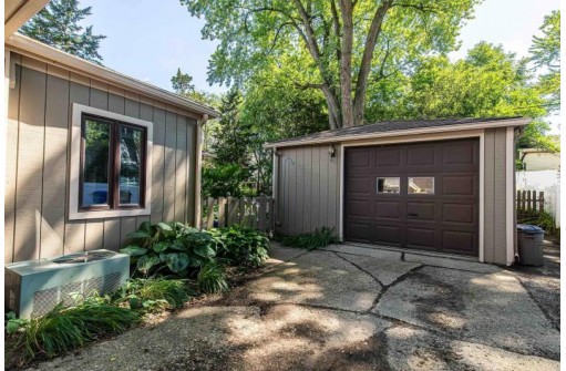 4704 Wallace Avenue, Monona, WI 53716