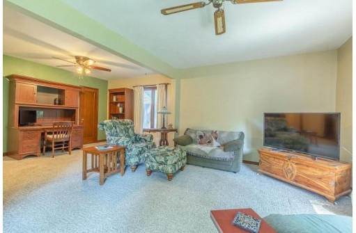 4704 Wallace Avenue, Monona, WI 53716