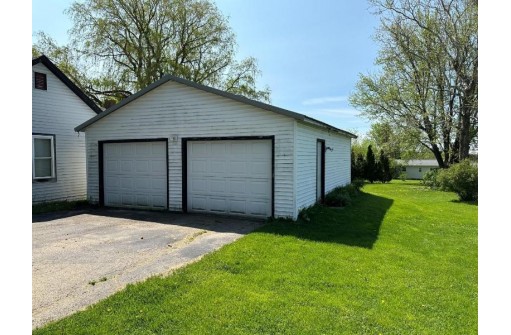 119 W Farwell Street, Ridgeway, WI 53582