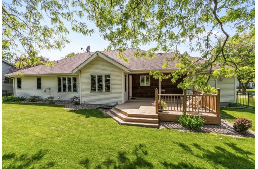 4007 Valley Ridge Road, Middleton, WI 53562