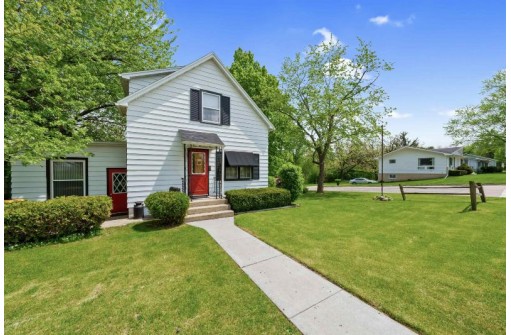 401 Lake Street, Mount Horeb, WI 53572