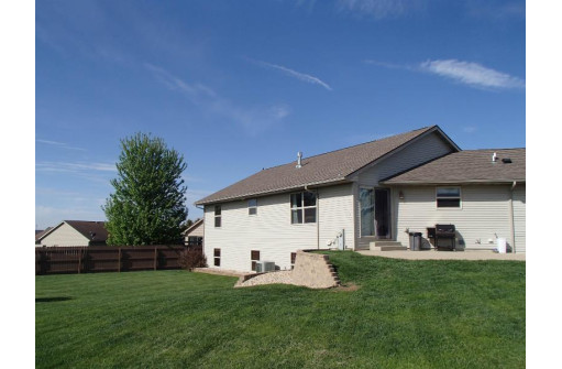 426 N 12th Ave Court, Monroe, WI 53566