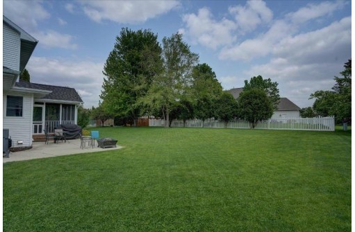 1013 Duncannon Way, Sun Prairie, WI 53590