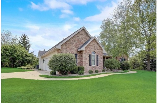 1605 Savannah Way, Waunakee, WI 53597