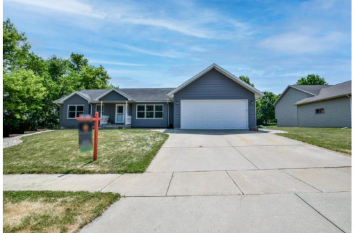 415 Sunset Drive, Lodi, WI 53555