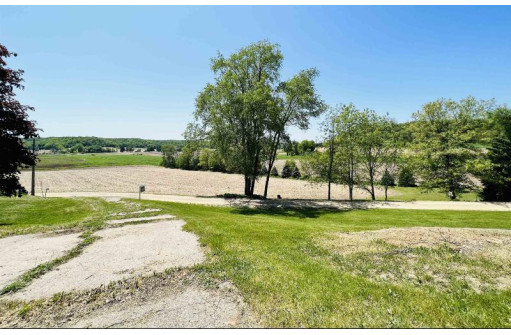 6091 Ford Drive, Mazomanie, WI 53560