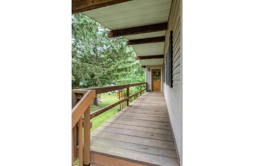 S938 W Redstone Drive, La Valle, WI 53941