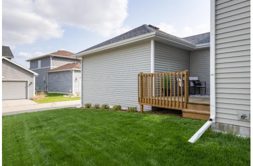 1721 O'Keeffe Avenue, Sun Prairie, WI 53590