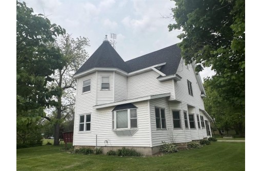 101 West Street, Blue River, WI 53518