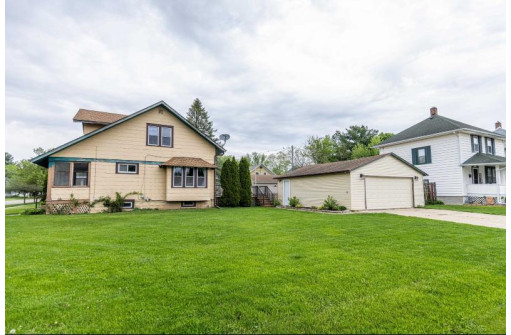 633 S Fremont Street, Janesville, WI 53545