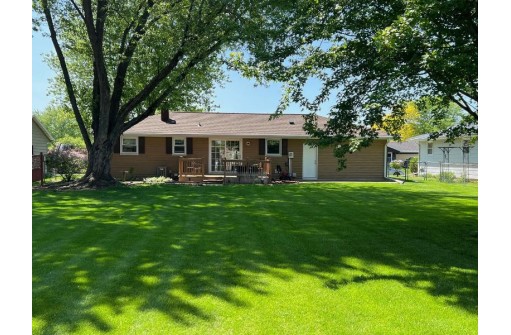 1708 Ontario Drive, Janesville, WI 53545