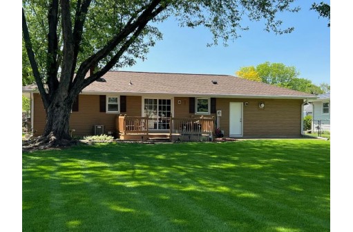 1708 Ontario Drive, Janesville, WI 53545