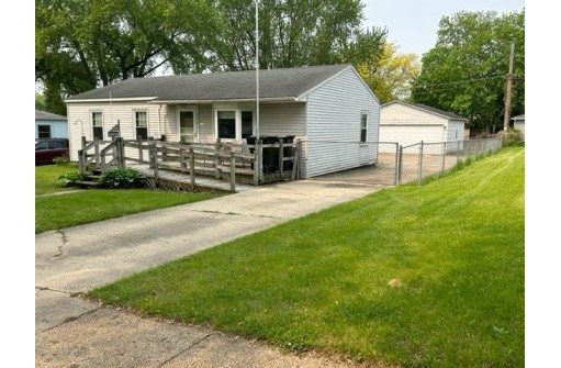 2056 Christilla Drive, Beloit, WI 53511-2705