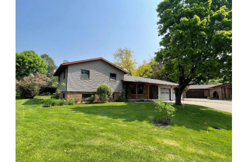 870 Jefferson Street, Platteville, WI 53818