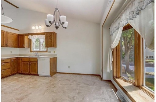 7122 E Valley Ridge Drive, Madison, WI 53719