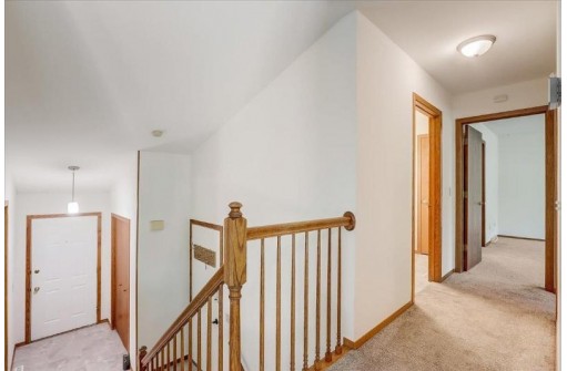 7122 E Valley Ridge Drive, Madison, WI 53719