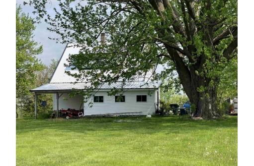 6807 Highway 18, Fennimore, WI 53809