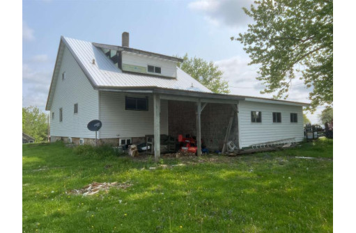 6807 Highway 18, Fennimore, WI 53809