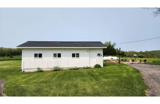 E13636 Highway 33, Baraboo, WI 53913