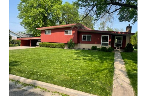 433 N Taylor Street, Lancaster, WI 53813