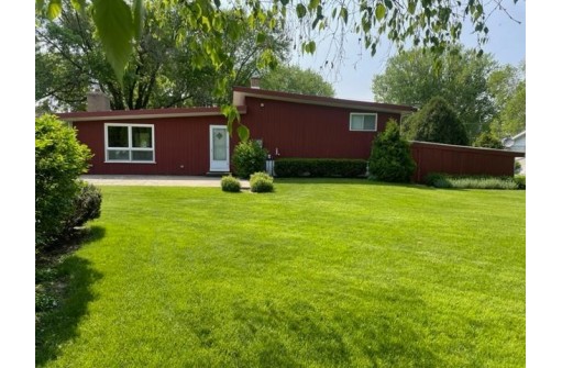 433 N Taylor Street, Lancaster, WI 53813