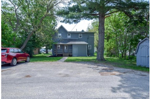 114 6th Avenue, Baraboo, WI 53913