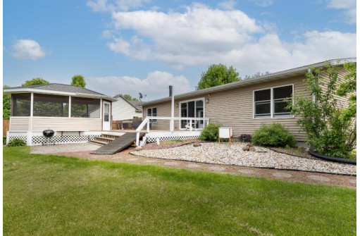 2396 Vernon Road, Stoughton, WI 53589