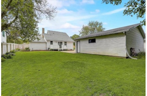 309 W Water Street, Cambridge, WI 53523