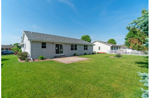 4457 Deer Point Drive, Janesville, WI 53546