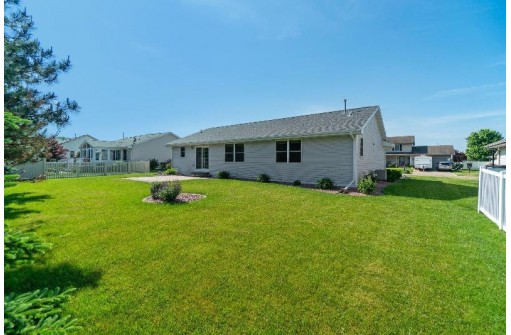 4457 Deer Point Drive, Janesville, WI 53546