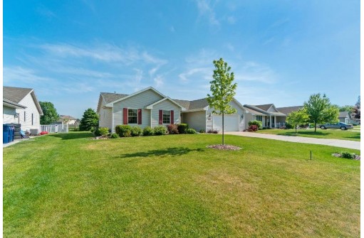 4457 Deer Point Drive, Janesville, WI 53546