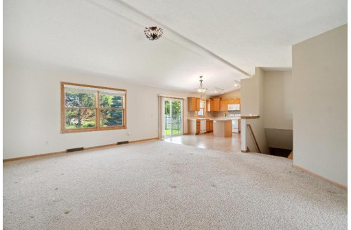 4457 Deer Point Drive, Janesville, WI 53546