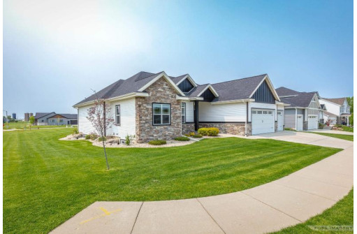 7730 Catchfly Lane, DeForest, WI 53532