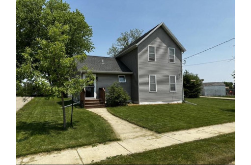 203 Weaver Street, Ridgeway, WI 53582