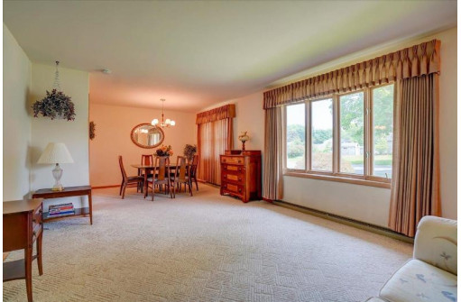 910 Meadowlark Drive, Madison, WI 53714