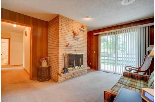 910 Meadowlark Drive, Madison, WI 53714