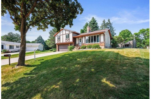 7202 E Branford Lane, Madison, WI 53717