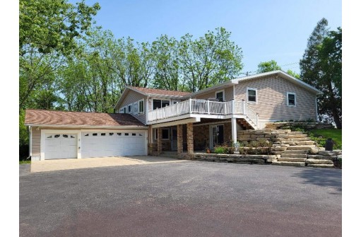 2591 Fitchrona Road, Verona, WI 53593