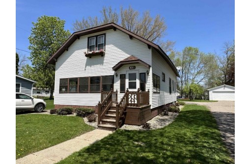 425 W State Street, Mauston, WI 53948