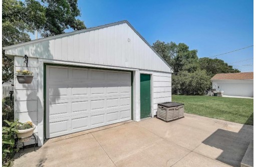 219 W Albert Street, Portage, WI 53901