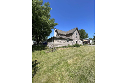 227 W Pearl Street, New Lisbon, WI 53950