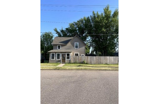 227 W Pearl Street, New Lisbon, WI 53950