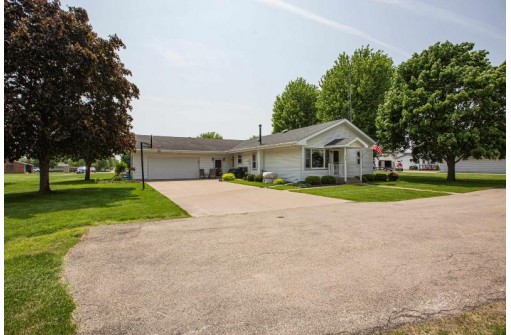 216 E Yuba Street, Cuba City, WI 53807