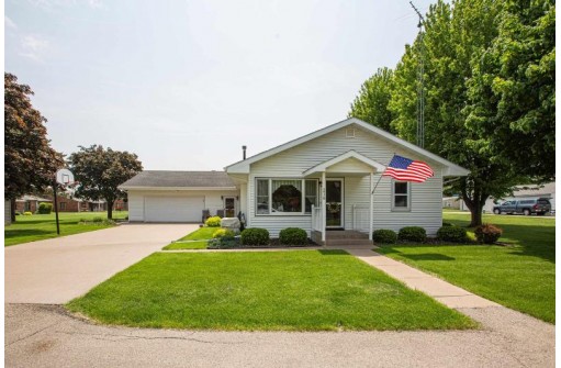 216 E Yuba Street, Cuba City, WI 53807