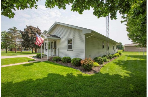 216 E Yuba Street, Cuba City, WI 53807