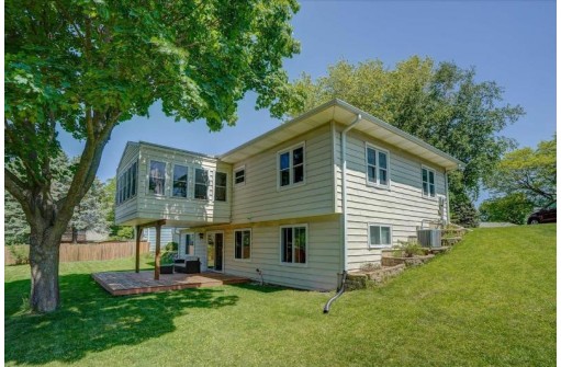 516 Spahn Court, Sun Prairie, WI 53590