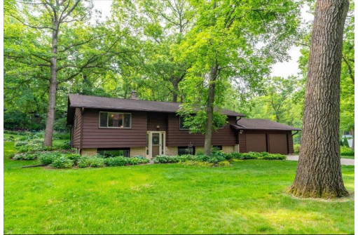 6371 Goose Lake Drive, Verona, WI 53593