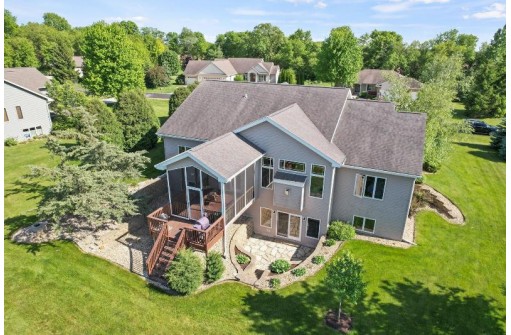 3004 Wyndwood Way, Sun Prairie, WI 53590