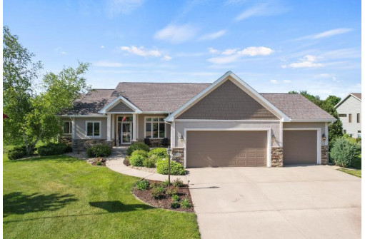 3004 Wyndwood Way, Sun Prairie, WI 53590