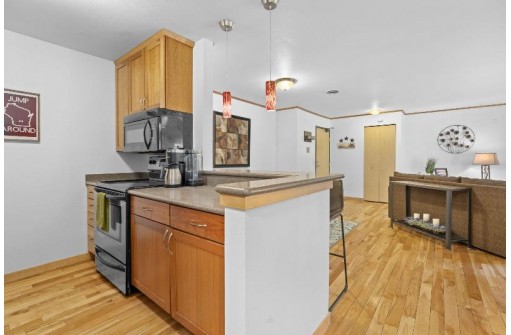 311 N Hancock Street 324, Madison, WI 53703